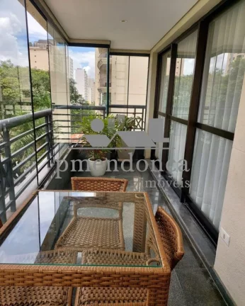 Imagem Apartamento em Perdizes 1 por andar com 3 suítes e 3 vagas, 166m²
