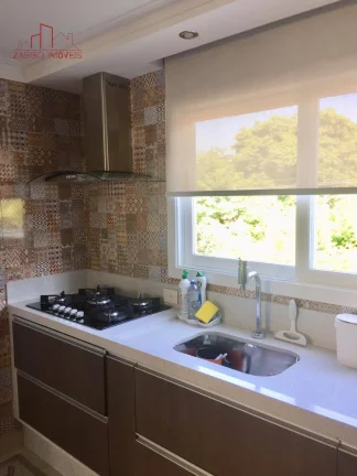 Imagem Belíssima Casa em condomínio fechado no Horto do Ipê -308m²