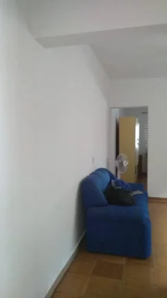 Imagem Casa Terrea com quintal 99 metros 2 Dormitorios e 2 Vagas de Garagens