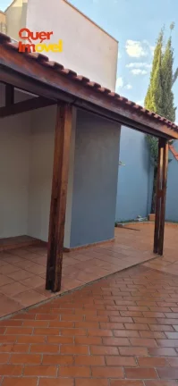 Imagem Oportunidade única: Casa em condomínio com 3 quartos e 160m² no Jardim Manoel Penna, Ribeirão Preto-SP! 2 vagas de garagem. Quer Imóvel Negócios Imobiliários!