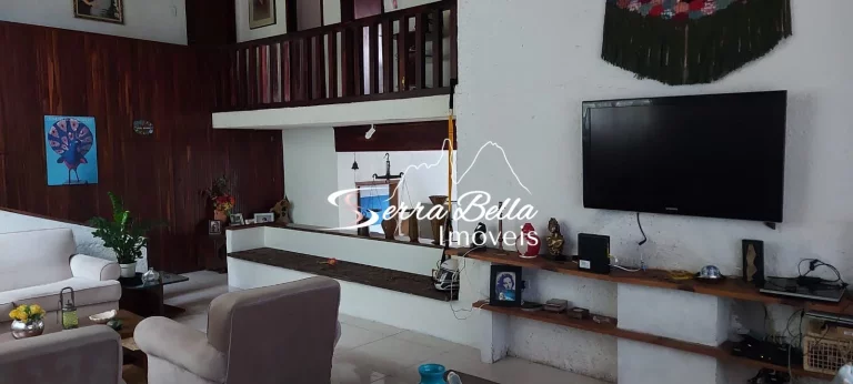 Imagem Casa com 3 dormitórios à venda, 250 m² por R$ 1.020.000 - Parque do Ingá - Teresópolis/RJ