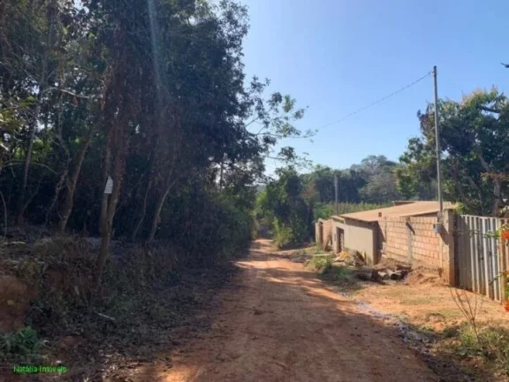 Imagem EXCELENTE LOTE DE 360M², COM ÁGUA E LUZ !
