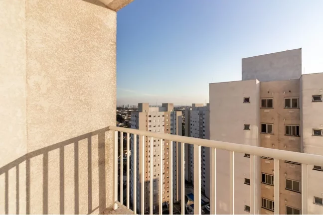 Imagem Apartamento, andar alto, sacada e vaga.