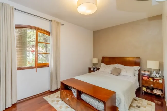 Imagem Casa City América - 383M², 3 Dorms, 3 Suítes, 2 Salas, Mobiliada, Móveis Planejados, Próximo ao Parque Toronto, Despensa, Depósito, Copa.
