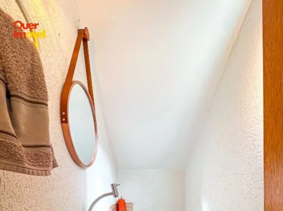 Imagem Imperdível oportunidade: Casa de alto padrão em condomínio no Jardim Cybelli, Ribeirão Preto-SP - 3 quartos, 3 suítes, 3 salas, 5 banheiros, 4 vagas, 190m².