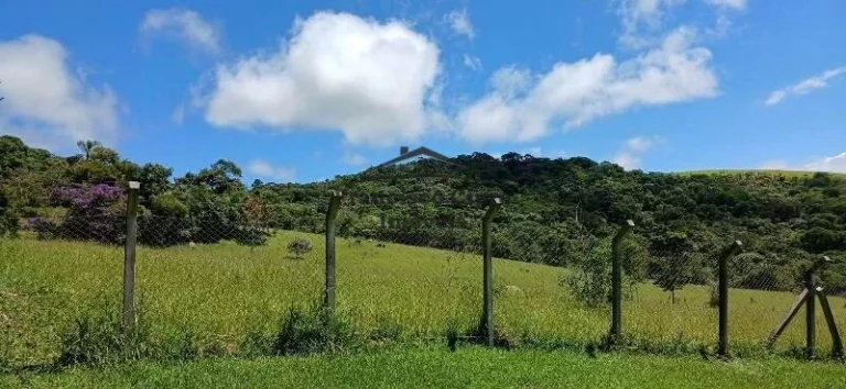 Imagem Sítio à venda no bairro Rocinha - Guaratinguetá/SP