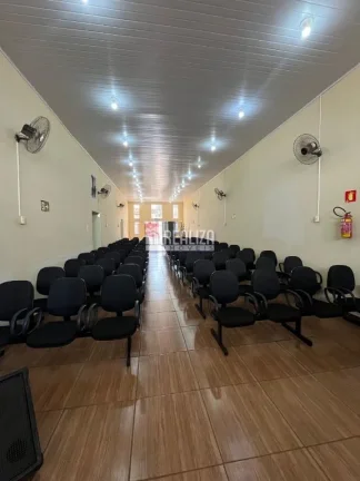 Imagem Ótima oportunidade! Espaço ideal para igreja já montada em Igarapava-SP, com todos os móveis necessários e equipamento de som completo.Estrutura completa para cultos, cursos e reuniões.