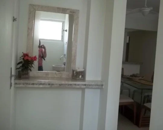 Imagem Apartamento à venda no Guarujá na Praia das Pitangueiras.