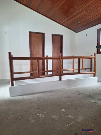 Imagem OPORTUNIDADE VENDO CASA DE 4/4 SENDO DUAS SUITE DE VERANEIO - CAMAÇARI
