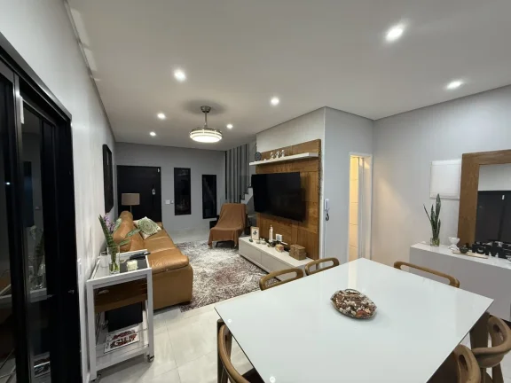 Imagem Casa de Esquina Mobiliada com Vista para Mata - Nova Jaguari
