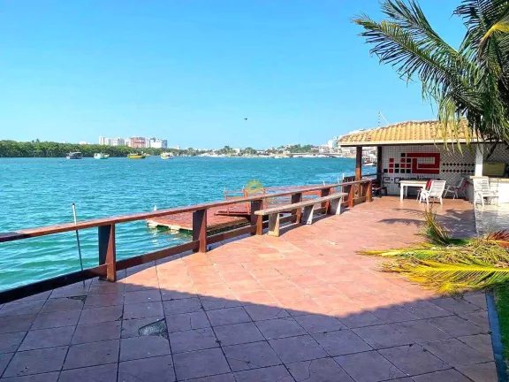 Imagem Casa de Luxo Exclusiva com Marina Privativa no Canal de Guarapari
Descubra esta residência de alto ...