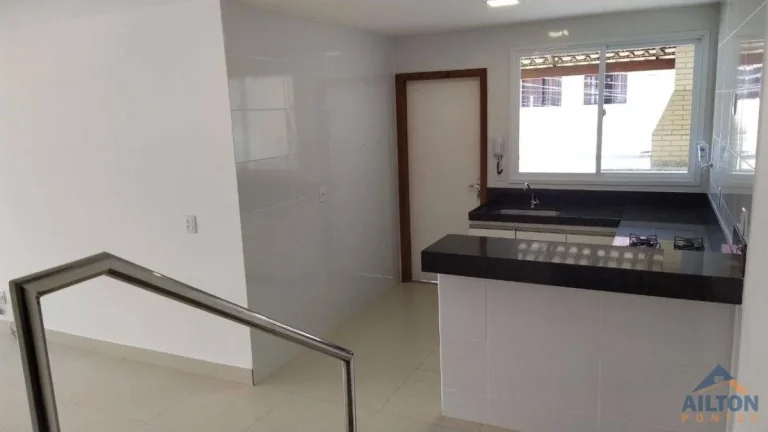 Imagem Casa Duplex à Venda 3 Quartos com Suíte, Amplo Quintal com Churrasqueira - Ipiranga - Guarapari/ES