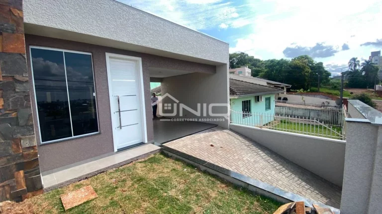 Imagem Casa Suíte + 02 Quartos - Cristo Rei