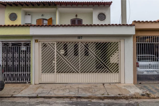 Imagem Sobrado Maravilhoso 165 m² 3 Dormitorios sendo 1 Suite e 2 Vagas
