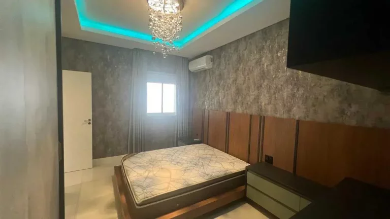 Imagem Apartamento com 4 suítes sendo 1 master e 2 vagas de garagem em - Meia Praia Itapema/SC