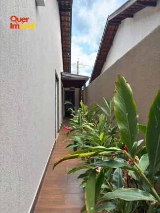Imagem Casa em Condomínio à Venda em Ribeirão Preto-SP, 3 Quartos, 1 Suíte, 2 Salas, 3 Banheiros, 2 Vagas, 144,20 m².