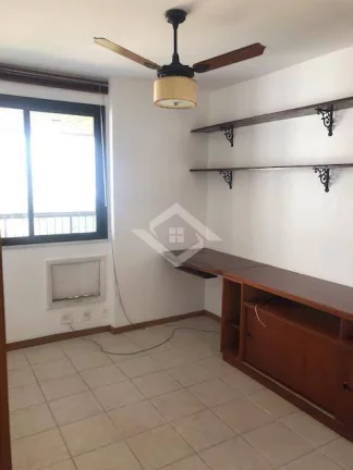 Imagem Apartamento 3 Quartos com Vista para o Mar em São Domingos - 130m²