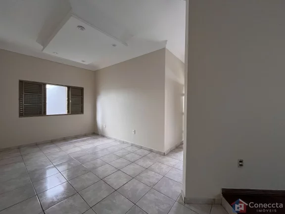 Imagem Casa à Venda no Centro de Patos de Minas – 3 Quartos, Suíte e 330m² de Conforto