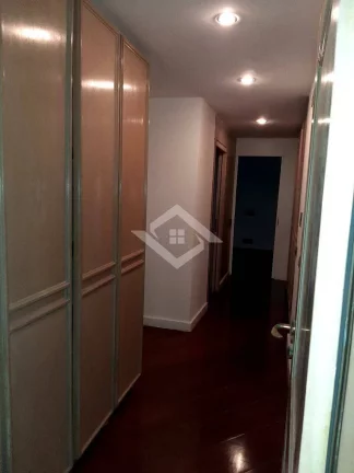 Imagem Apartamento de 4 Quartos para Venda em Copacabana com 355 m²
