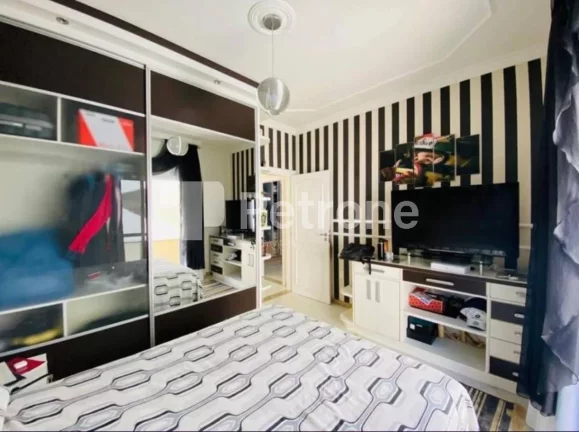 Imagem CASA RESIDENCIAL em GOVERNADOR CELSO RAMOS - SC, Calheiros