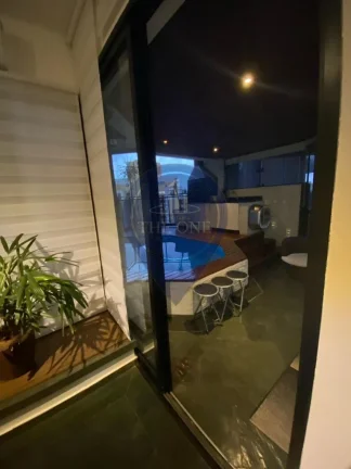 Imagem Apartamento à venda na Vila Suzana, São Paulo-SP: 1 quarto, 1 suíte, 2 vagas e 89m², Banheira de hidromassagem na sacada. Venha morar no seu sonho!