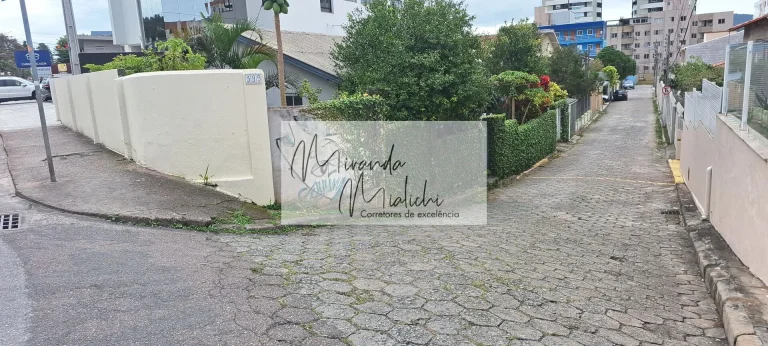 Imagem Terreno em Trindade ideal para empreendimento