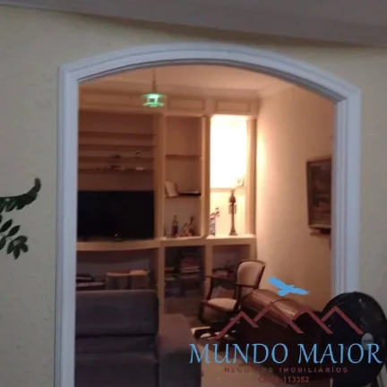 Imagem Casa com 3 Quartos e 1 banheiros e 1 suite + Edicula 360 m R$ 900.000.00