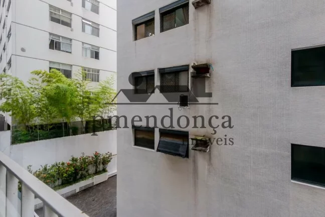 Imagem Apartamento com 155m² na Rua Baronesa de Itu, pronto para morar!