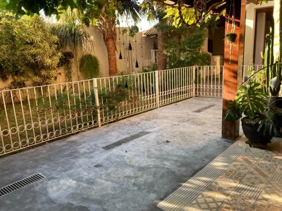 Imagem Sobrado com 3 dormitórios à venda, 350 m² por R$ 750.000,00 - Centro - Poá/SP