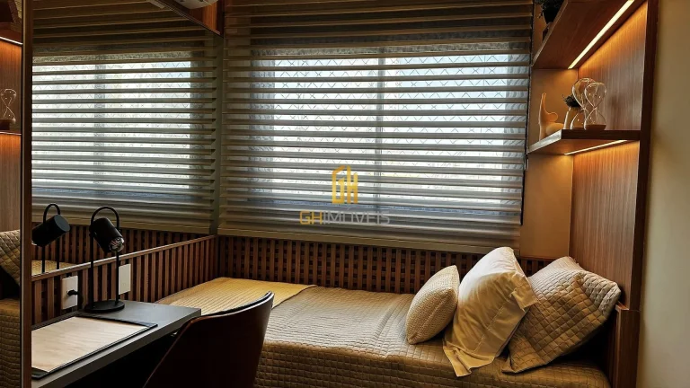 Imagem AP1525

Apartamento de alto padrão com 3 quartos sendo 1 suíte.

 O apartamento possui: FOTOS DO D...