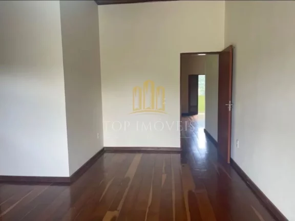Imagem Magnifica casa cinco suítes lareira terreno de mil e quatrocentos m2 condominio fechado em Jambeiro
