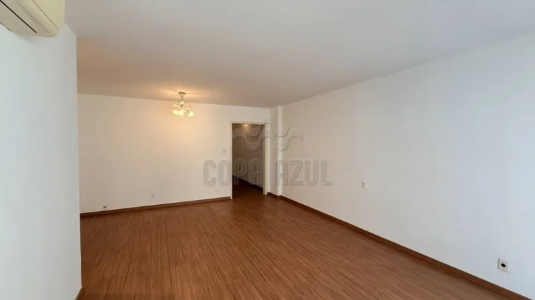 Imagem Copacabana – Rua Figueiredo Magalhăes | Residencial › Apartamento 3 quarto(s) à Venda