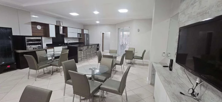Imagem Apartamento à Venda, 126m2, 4 Dormitórios(1 suíte), 1 Vaga , Campinas - São José/SC