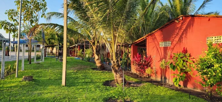 Imagem Restaurante e moradia na BR 101 Pedras de Fogo