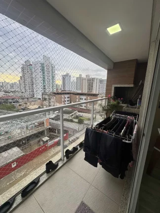 Imagem Apartamento com 2 dormitórios sendo 1 suíte e 1 vaga no bairro Vila Operária em Itajaí
