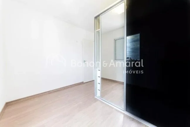Imagem Apartamento à venda no Condomínio Lumini 1, no bairro Santa Genebra em Campinas. Planta bem distri...
