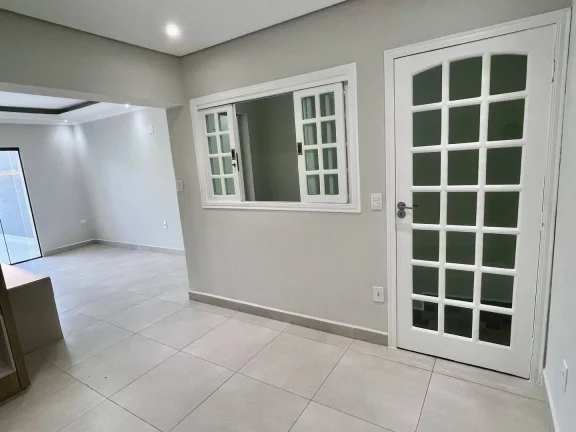 Imagem Sobrado com 160 m² 3 Dormitorios sendo 1 Suite e 2 Vagas de Garagens