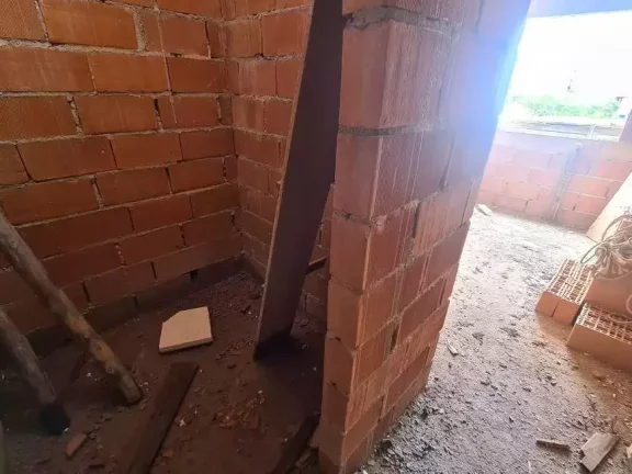 Imagem Casa Duplex em Obras - BH - Mantiqueira - 2 Quartos (2 Suítes) - 2 Vagas