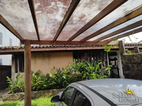 Imagem Casa Térrea com Edícula - Escritura Definitiva - Ampla Varanda em L