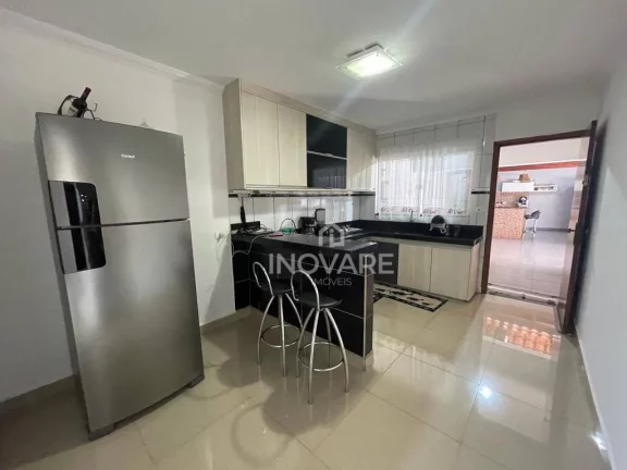 Imagem Casa com 4 dormitórios à venda por R$ 750.000,00 - Jardim América - Itumbiara/GO