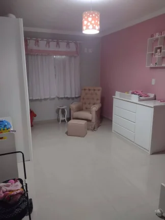 Imagem Sobrado 156 metros 3 Dormitorios sendo 1 Suite e 2 vagas de Gargens
