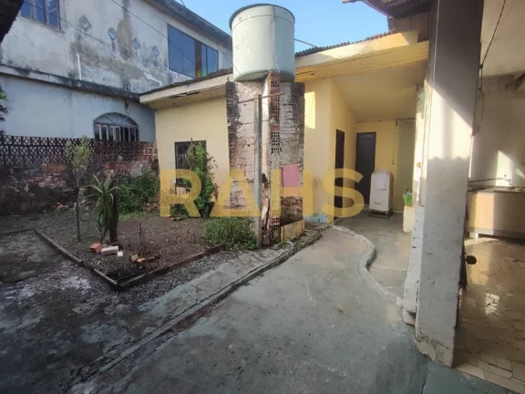 Imagem Descubra o lugar perfeito para construir! Terreno plano de 382,70 m² no bairro Jardim Iririú. Zone...