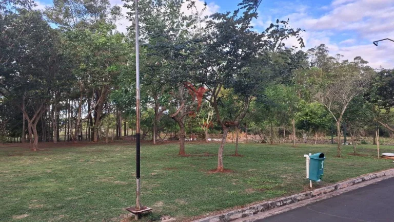 Imagem Vendo Térreo com quintal no Piazza Florença em Piracicaba