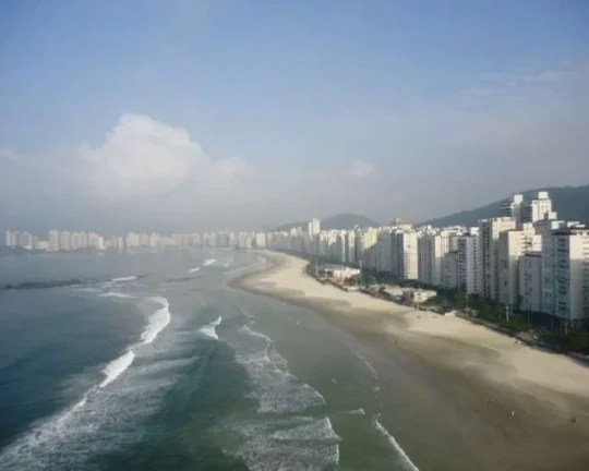 Imagem Linda cobertura a venda no Guarujá praia de pitangueiras