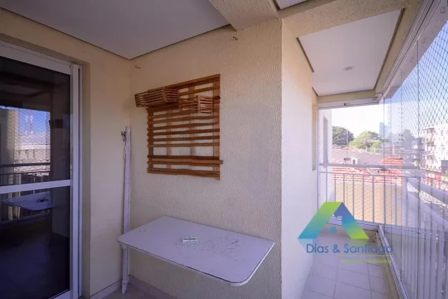 Imagem Apartamento com 3 dormitórios e 2 banheiros em Vila das Mercês/SP!