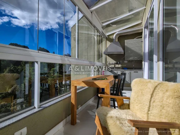 Imagem Duplex Capivari Campos do Jordão | Varanda Envidraçada e Mobiliado