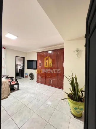 Imagem GH1976

Casa com 3 quartos em Cidade Satélite São Luiz, em terreno com 300m² com 242m² de área ...