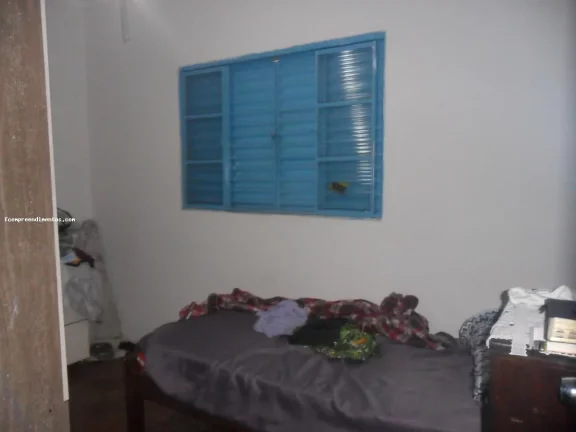 Imagem Casa para Venda em Limeira, Parque Residencial ANAVEC, 4 dormitórios, 1 banheiro, 2 vagas