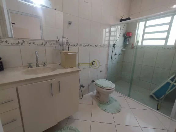 Imagem Casa a 500m da Praia de Peruibe, 4 dorms perto de toda rede comercial