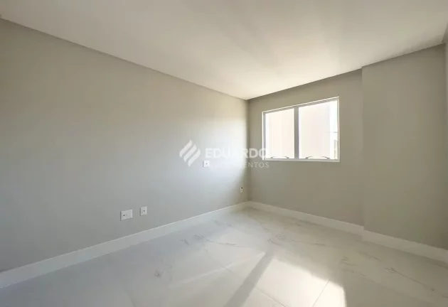 Imagem Apartamento no Edificio Garden Square com 4 suítes à venda, 179 m² - Meia Praia